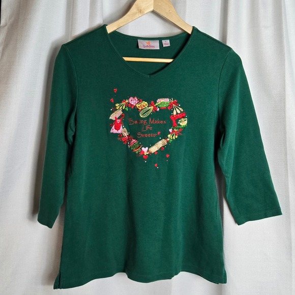 The Quaker Factory Tops - Quaker Factory Green‎ Embroidered Holiday Baking Makes Life Sweeter Top Size S